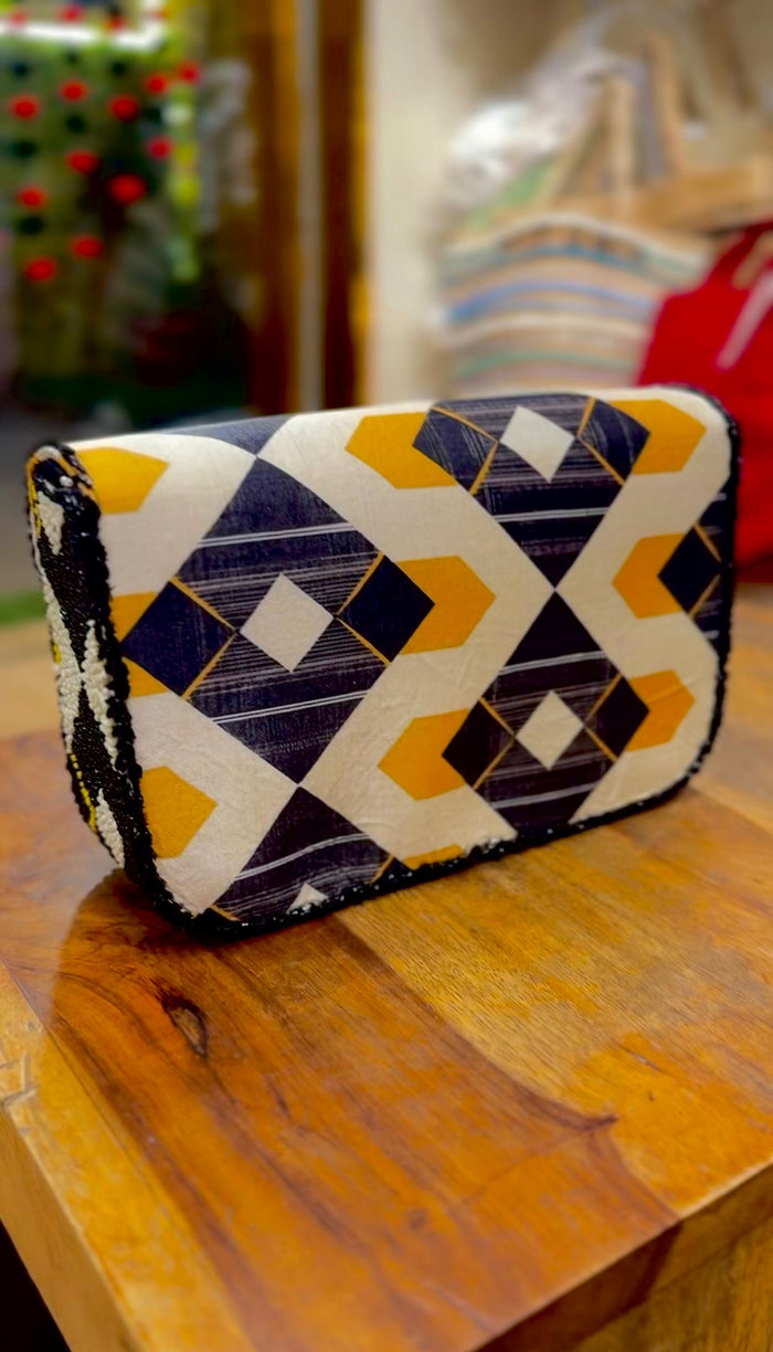 Bag made with Clothwala fabric by Hemant