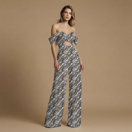 jet black animal all-over print pattern — medium scale repeat layout