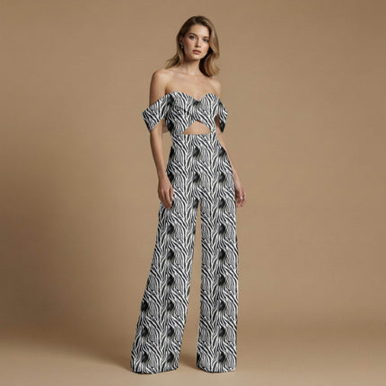 jet black animal all-over print pattern — medium scale repeat layout